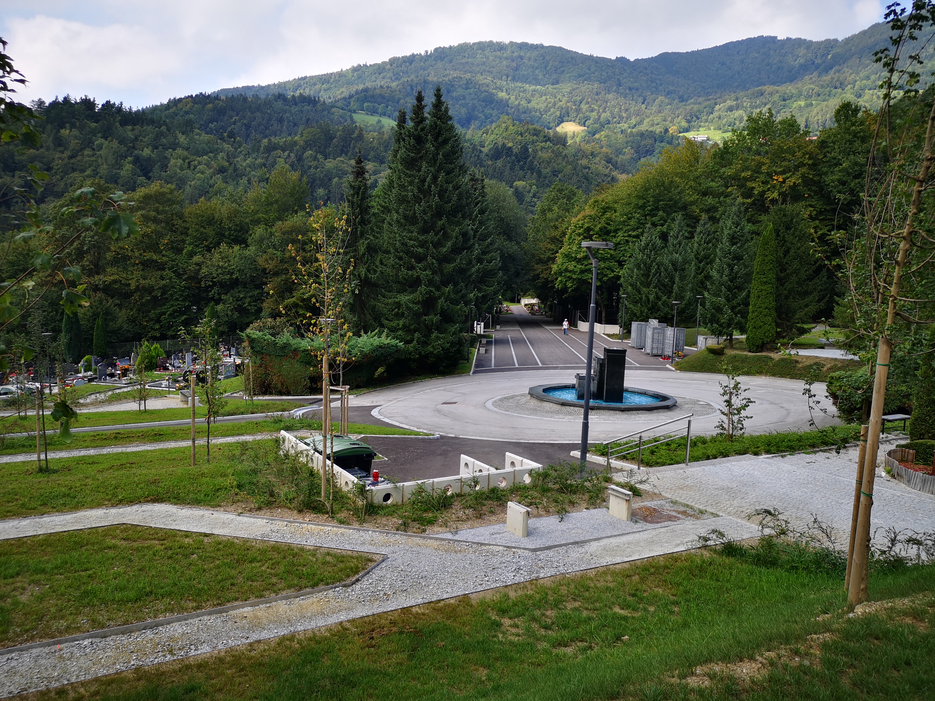 pokopališče trbovlje.jpg